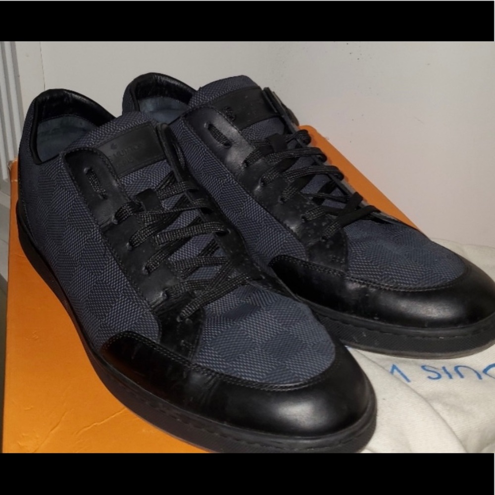 Nice preowned LV authentic Dalmier Azure patterned
